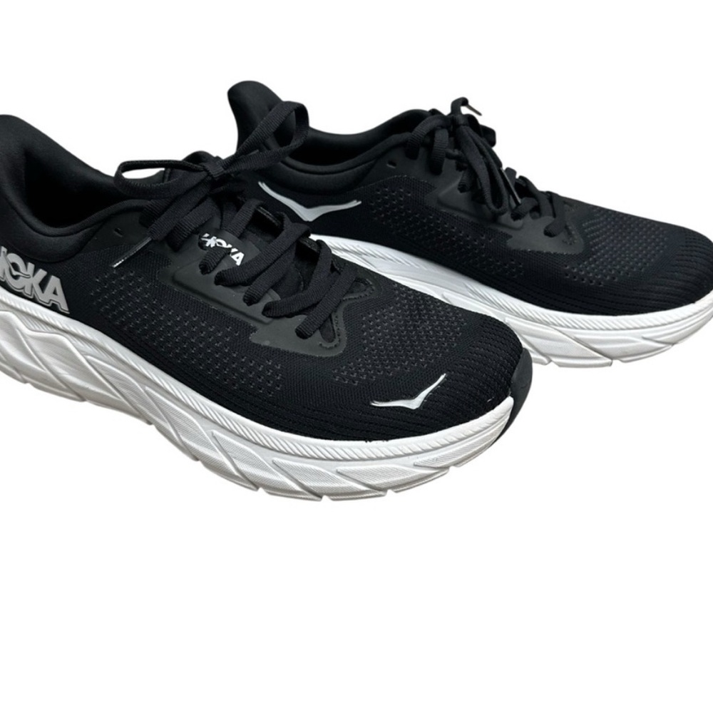 Hoka Arahi 7 Black and White Athletic Sneakers